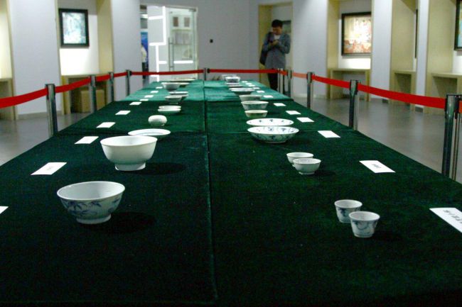 “泰兴号“出水陶瓷捐赠仪式在京举行